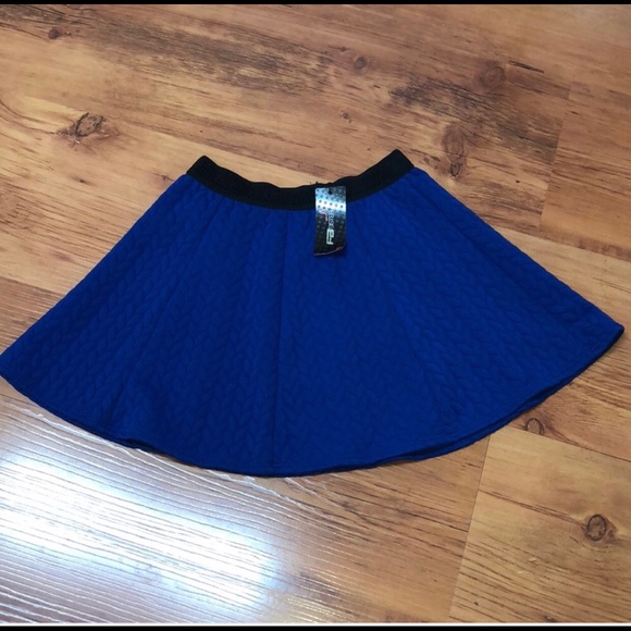 FB Sister Dresses & Skirts - NWT FB Sister blue textured skater skirt